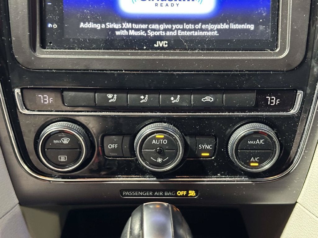2016 Volkswagen Passat 1.8T R-Line