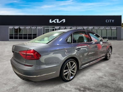 2016 Volkswagen Passat 1.8T R-Line