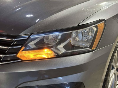 2016 Volkswagen Passat 1.8T R-Line