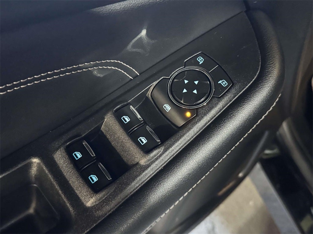 2023 Ford Edge Titanium