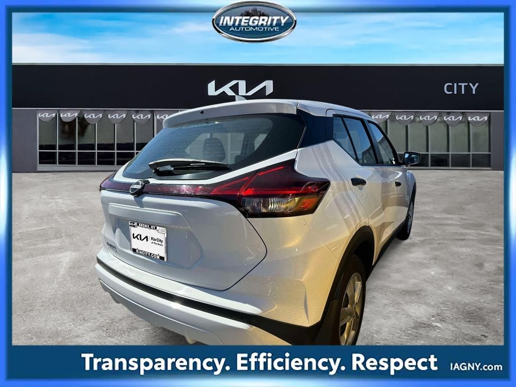 2024 Nissan Kicks S