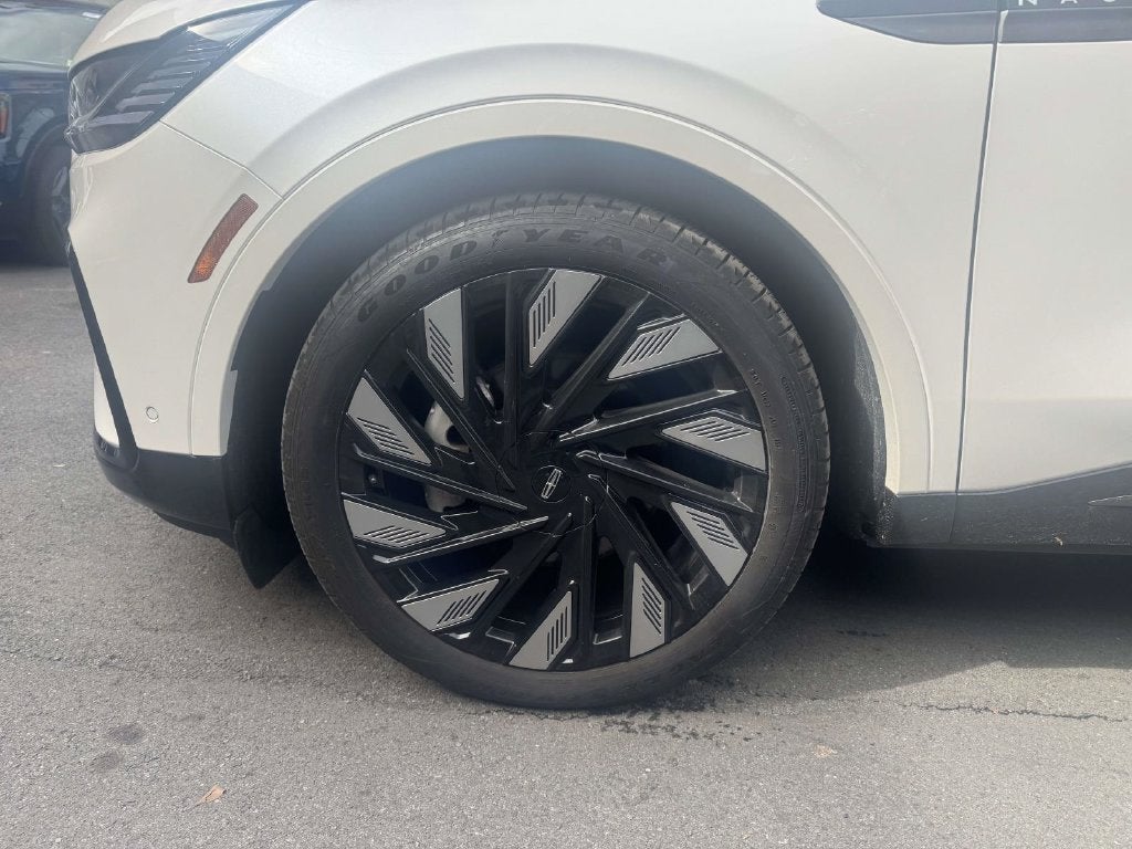2024 Lincoln Nautilus Reserve