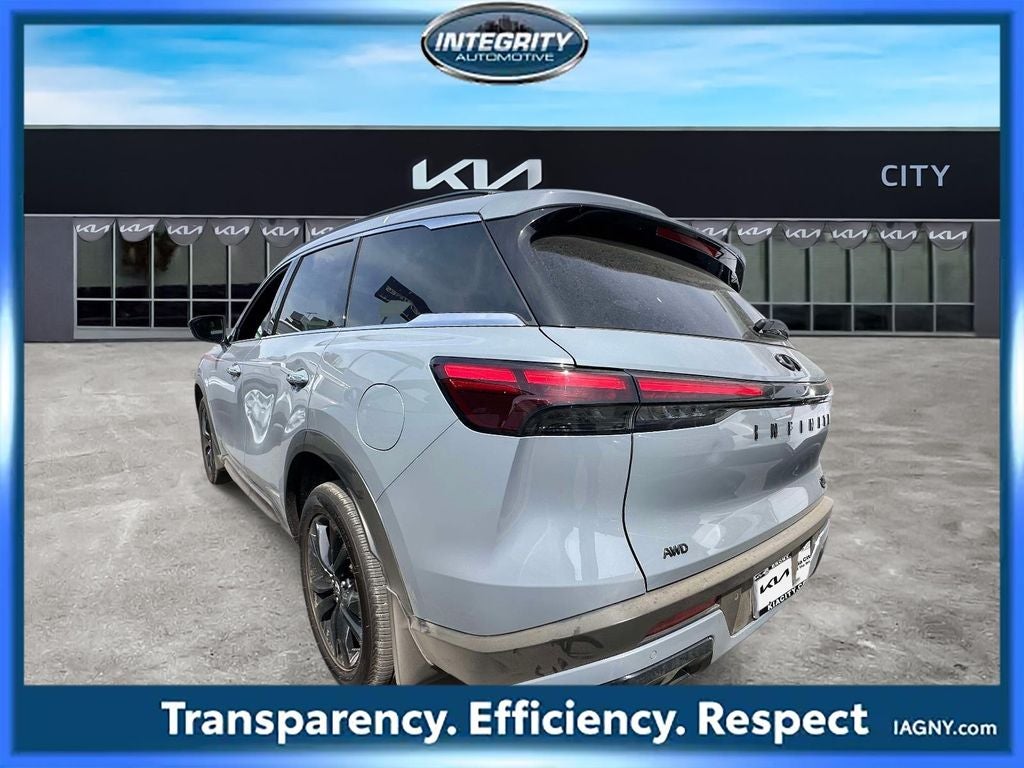 2025 INFINITI QX60 LUXE