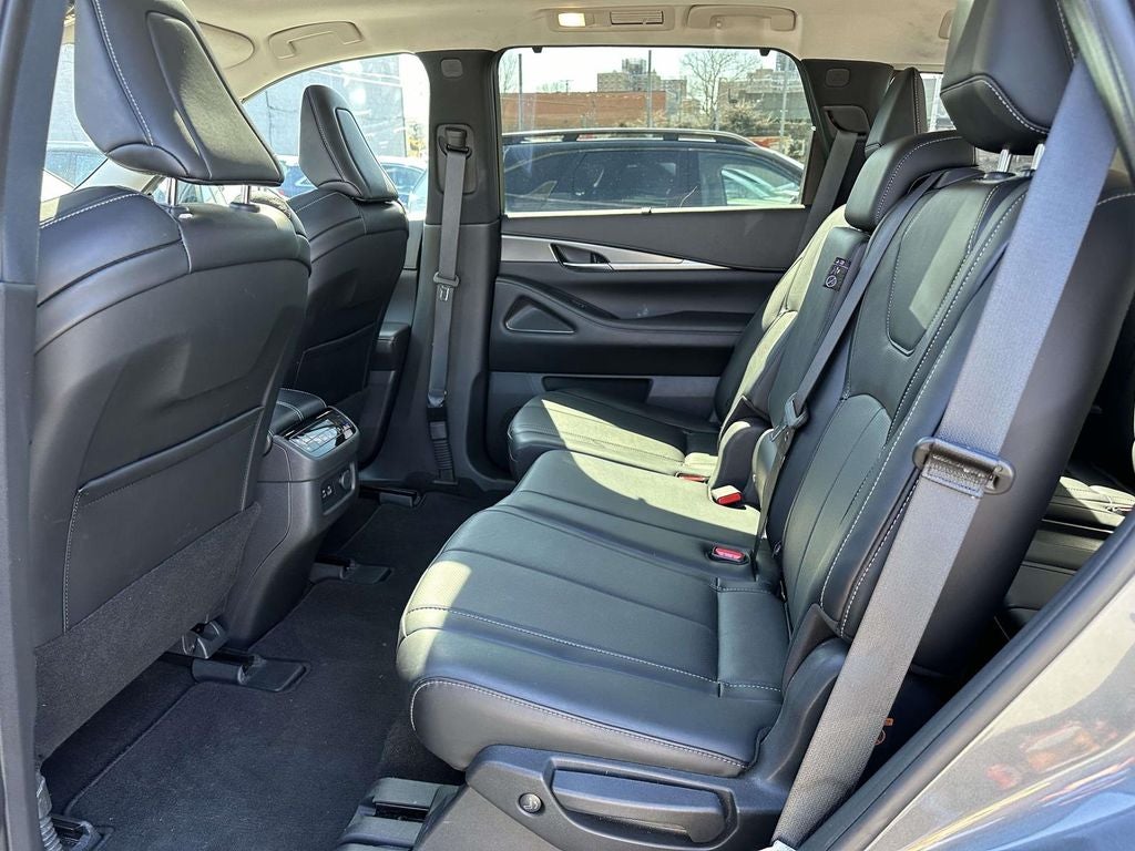 2024 INFINITI QX60 LUXE