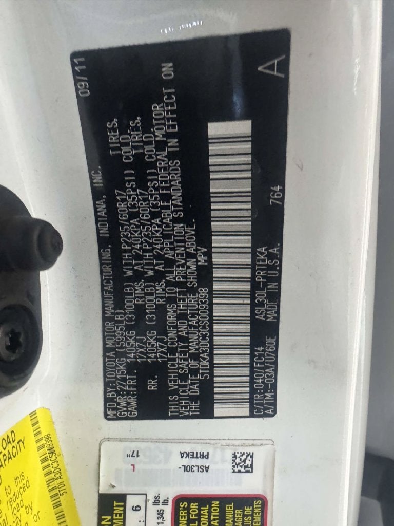 2012 Toyota Sienna LE 8 Passenger