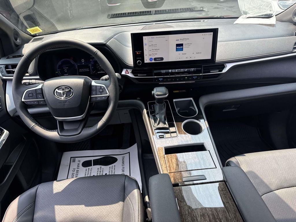 2026 Toyota Sienna Limited 7 Passenger