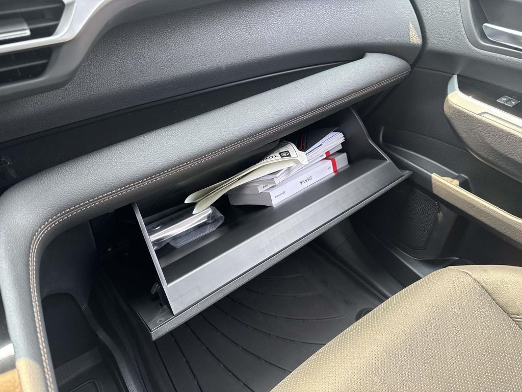 2026 Toyota Sienna Limited 7 Passenger