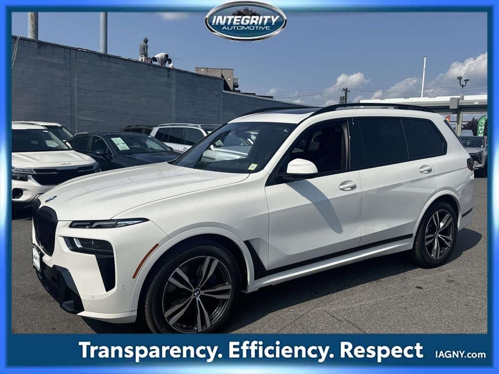 2025 BMW X7 xDrive40i