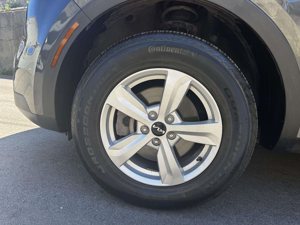 2023 Kia Sorento LX