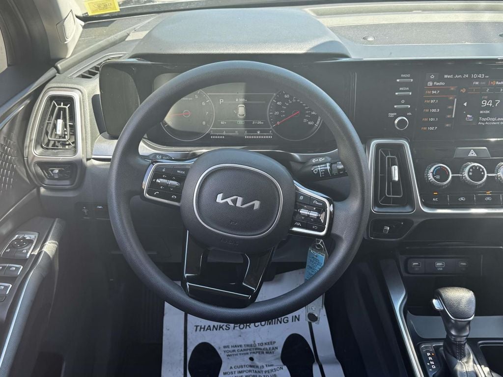 2023 Kia Sorento LX