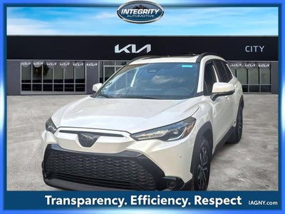 2024 Toyota Corolla Cross Hybrid SE