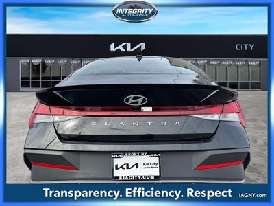 2025 Hyundai Elantra SEL Sport