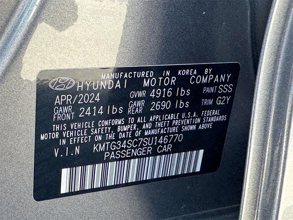 2025 Genesis G70 2.5T