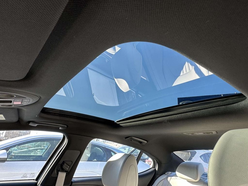 2025 Genesis G70 3.3T Sport Advanced