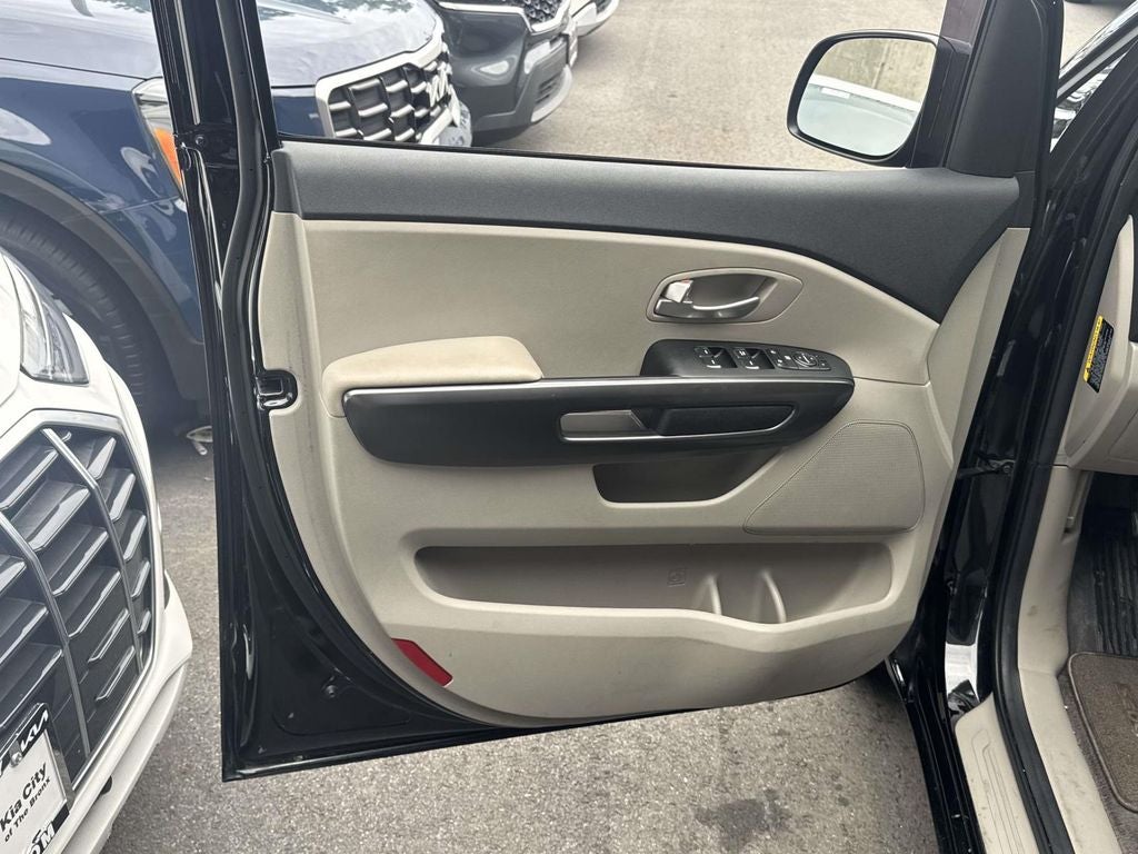 2019 Kia Sedona LX