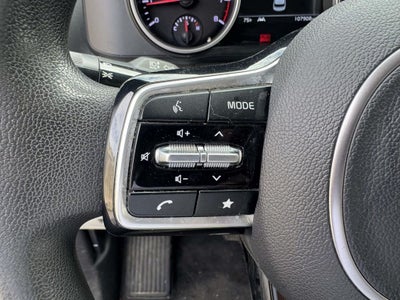 2022 Kia Carnival LX