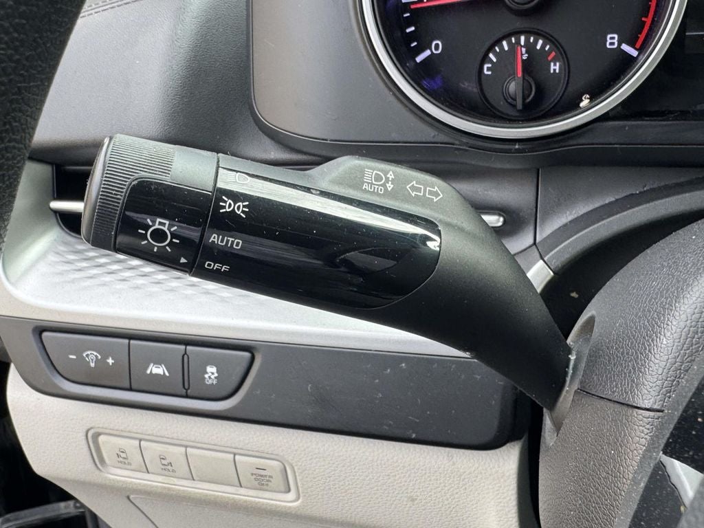 2022 Kia Carnival LX