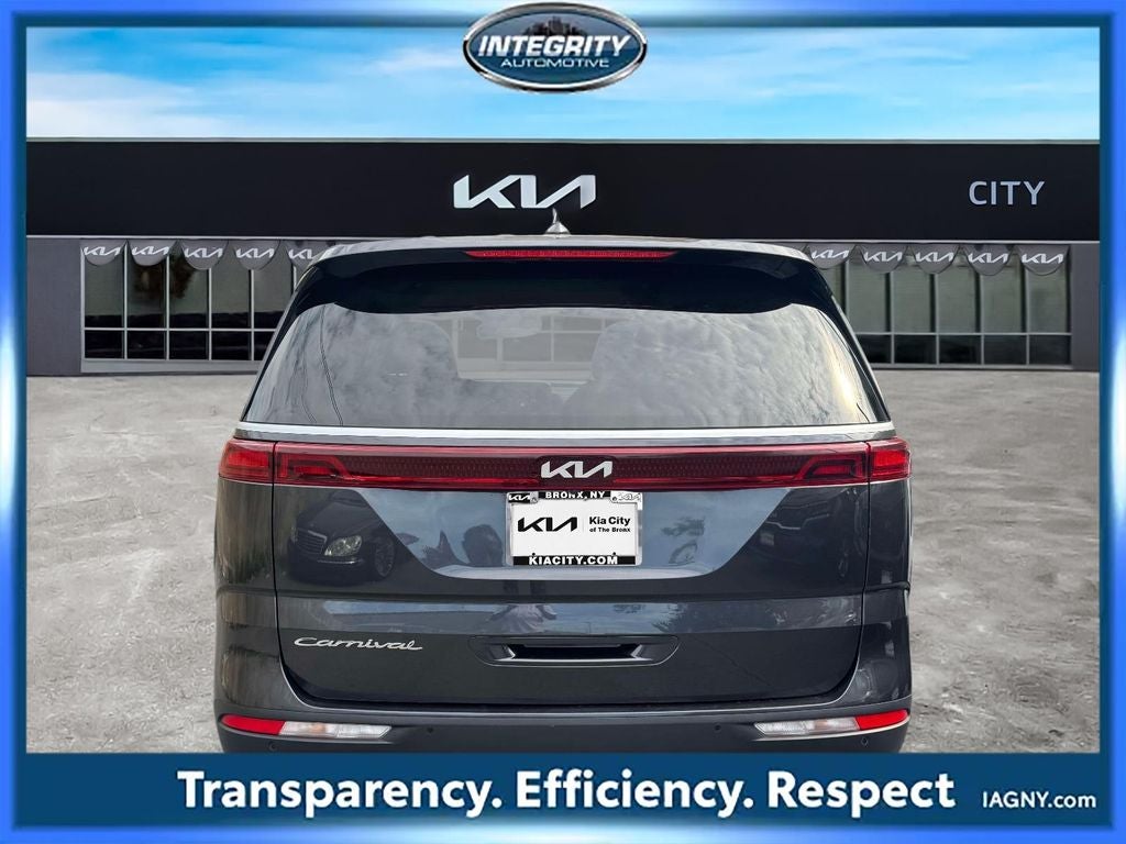 2022 Kia Carnival LX