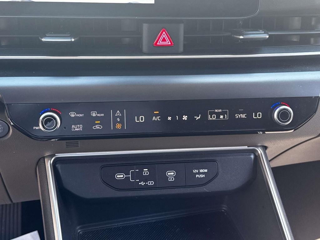 2026 Kia Carnival LXS