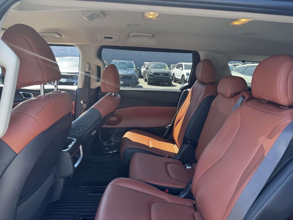 2025 Kia Carnival EX