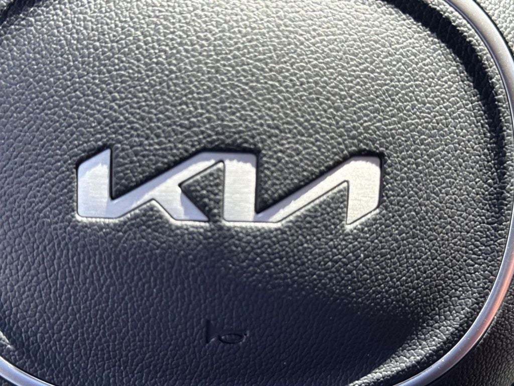 2025 Kia Carnival EX