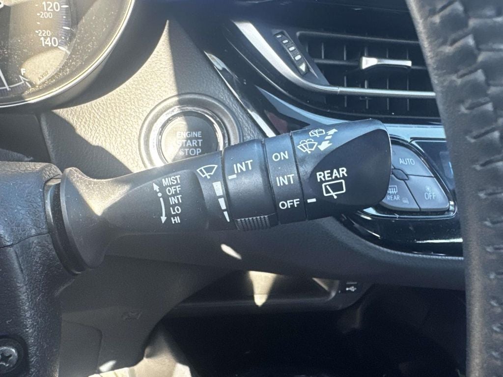 2021 Toyota C-HR XLE