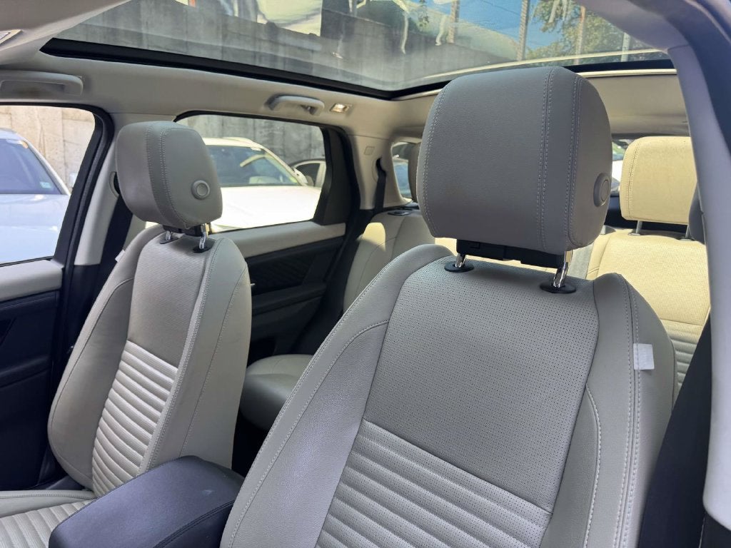 2023 Land Rover Discovery Sport SE