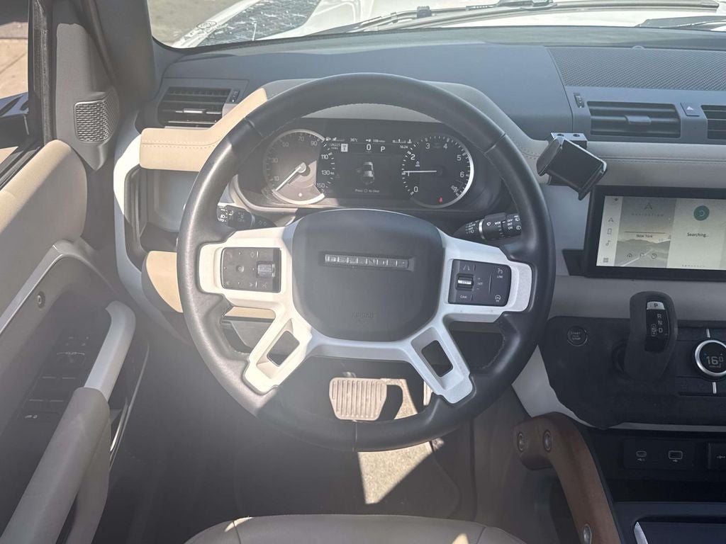 2023 Land Rover Defender 110 SE