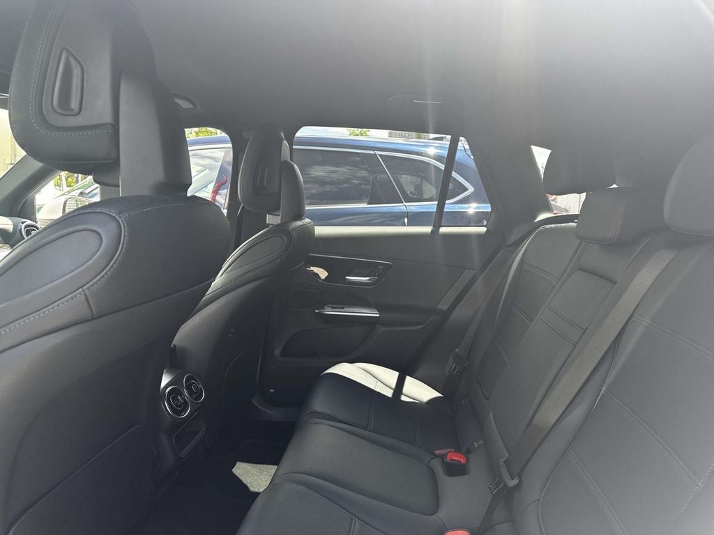2024 Mercedes-Benz GLC GLC 300 - Photo 10