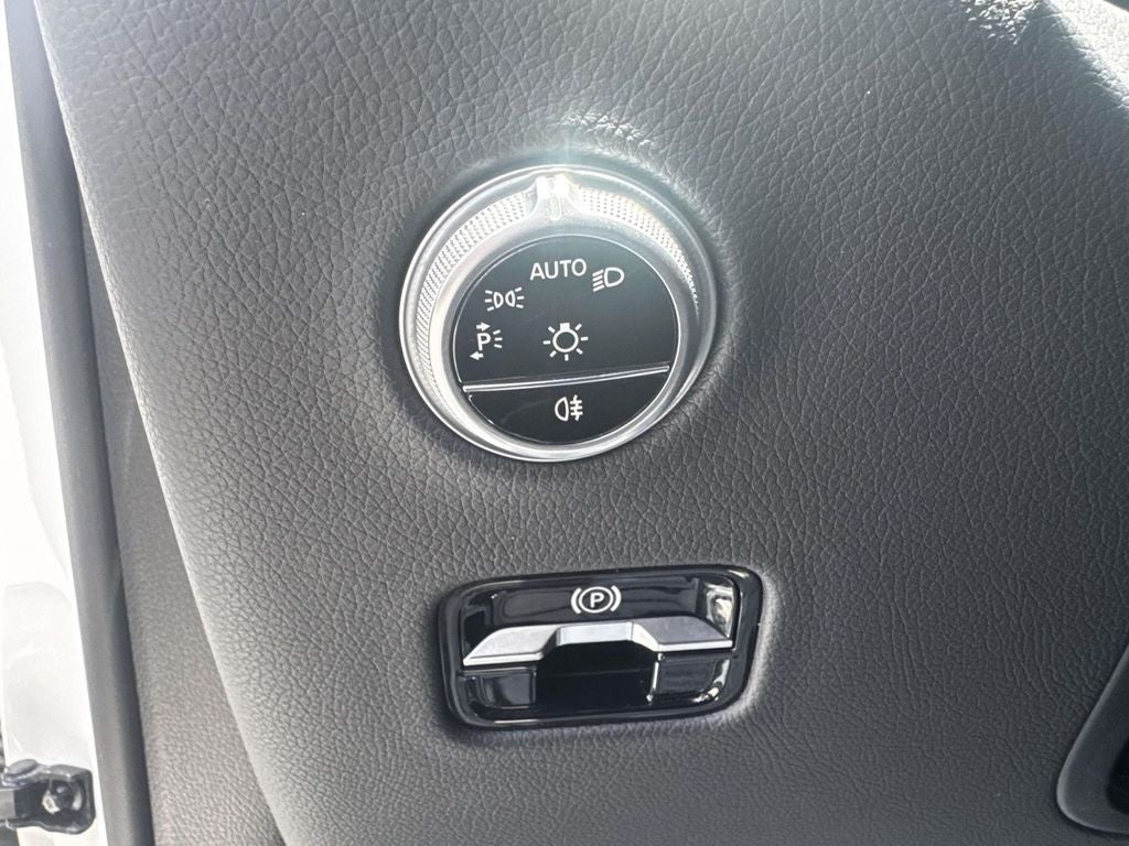 2024 Mercedes-Benz GLC GLC 300 - Photo 17