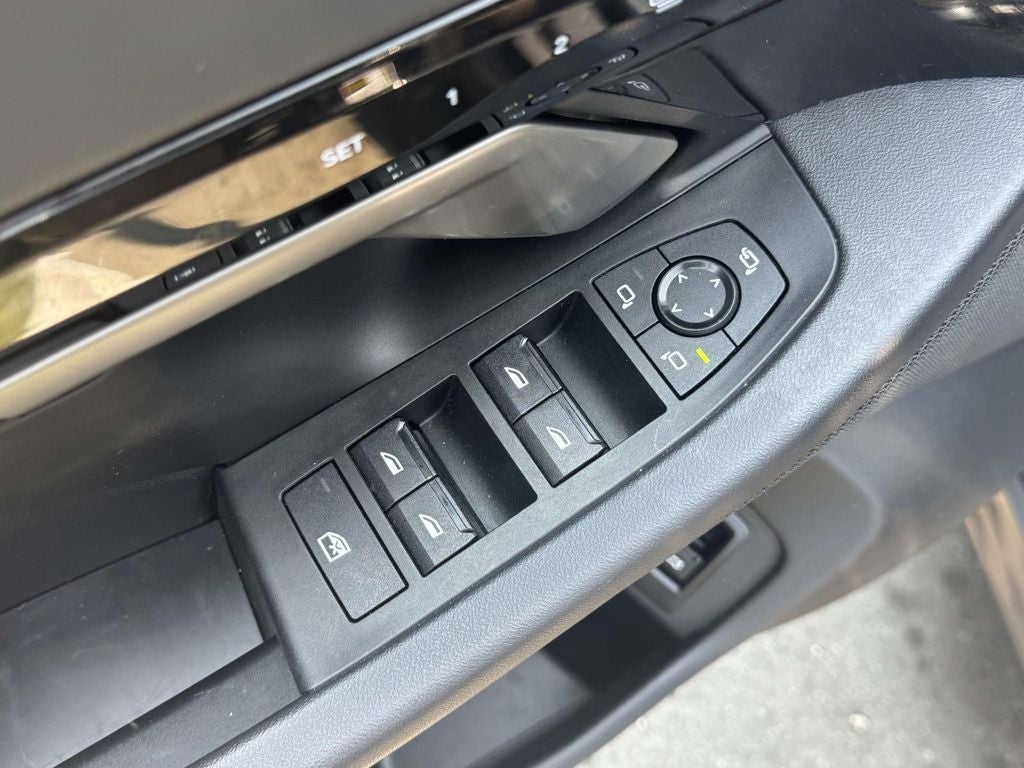 2025 BMW 5 Series 530i xDrive