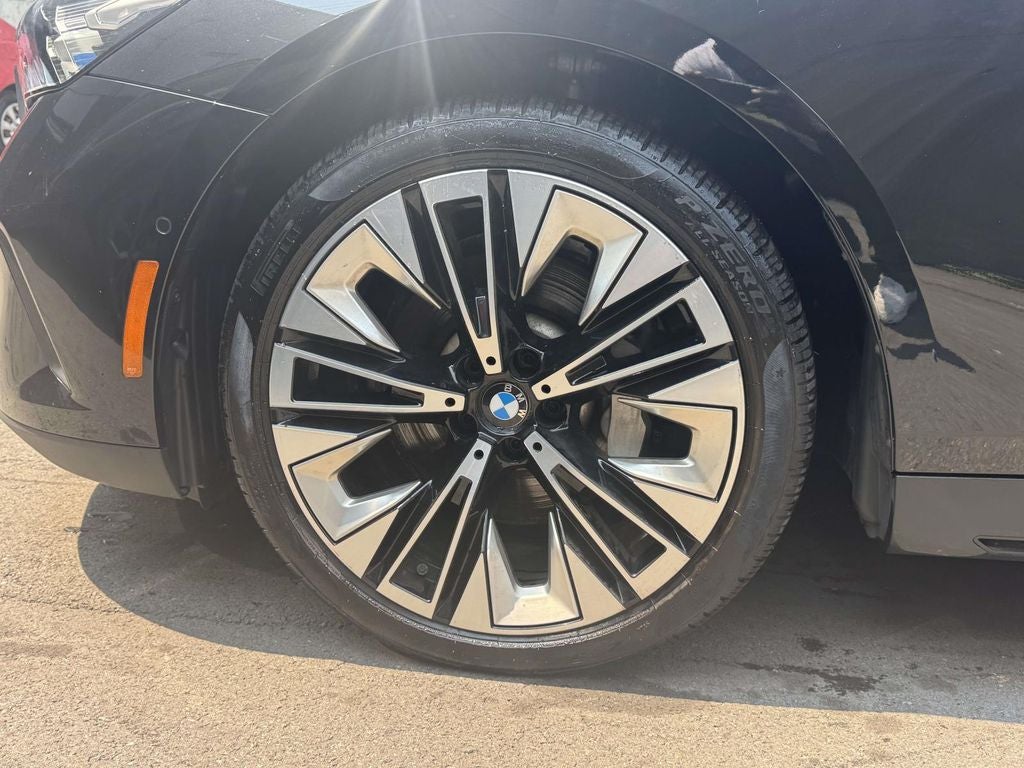 2025 BMW 5 Series 530i xDrive