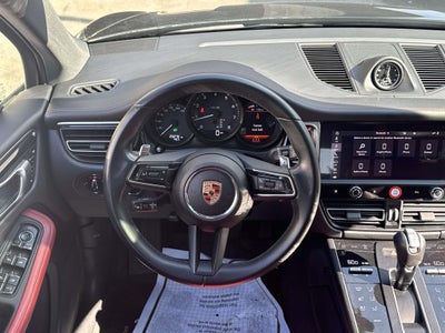 2024 Porsche Macan T