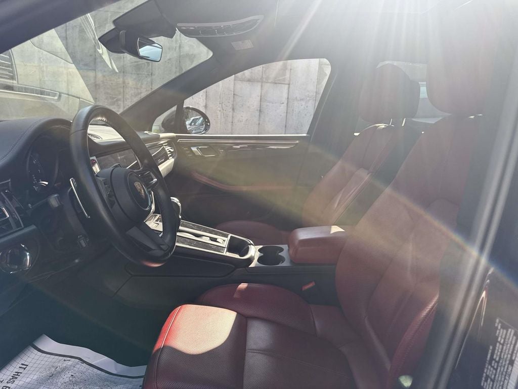 2024 Porsche Macan T
