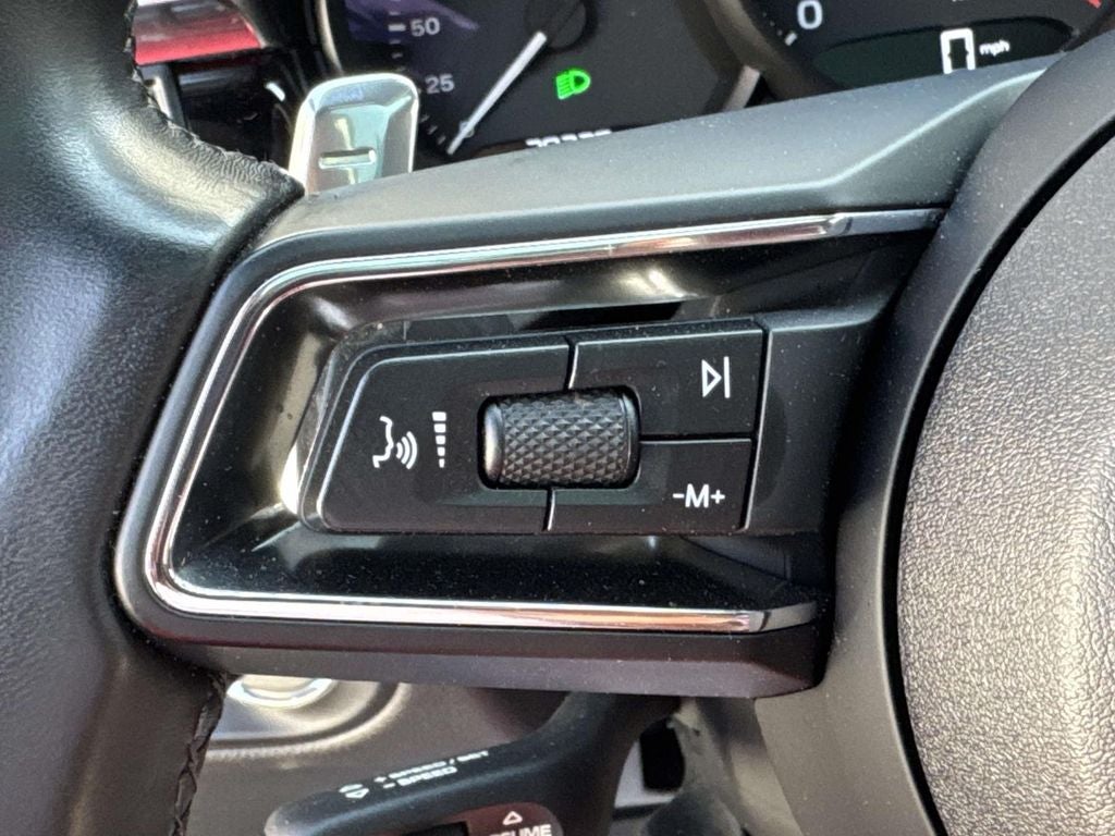 2024 Porsche Macan T