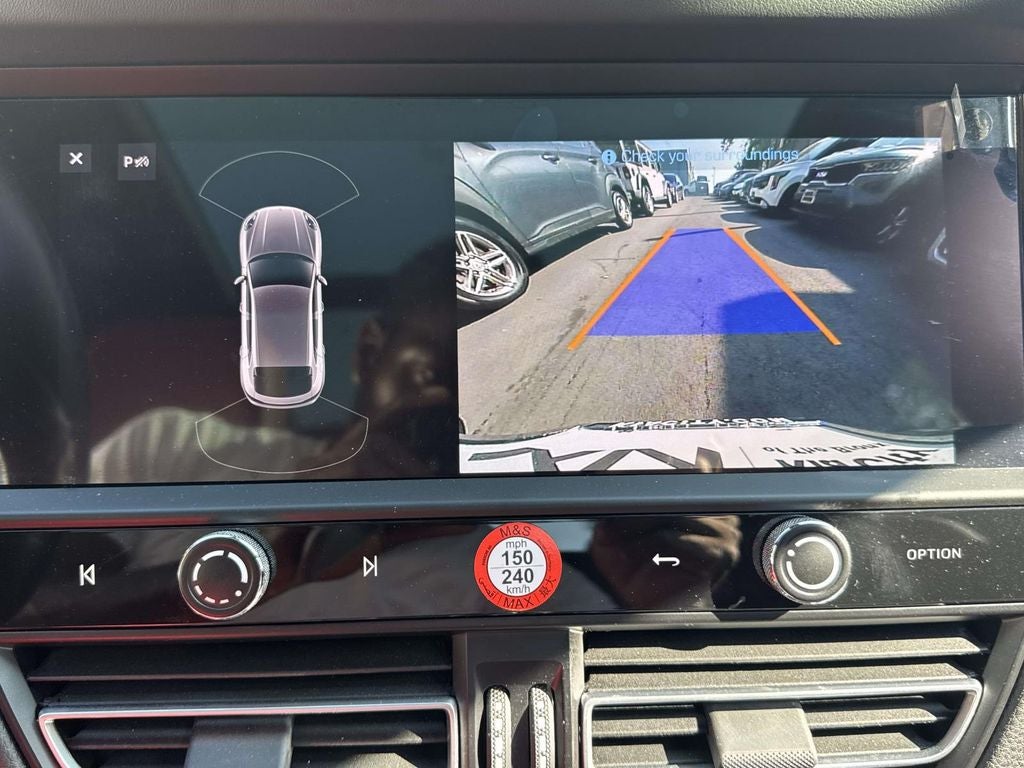 2024 Porsche Macan T