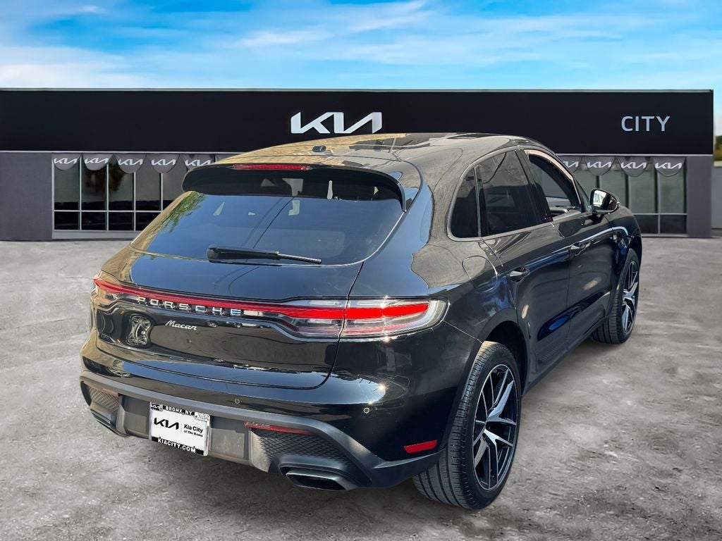 2024 Porsche Macan T