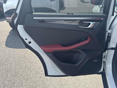 2025 Porsche Macan S