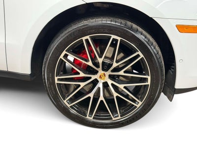 2025 Porsche Macan S