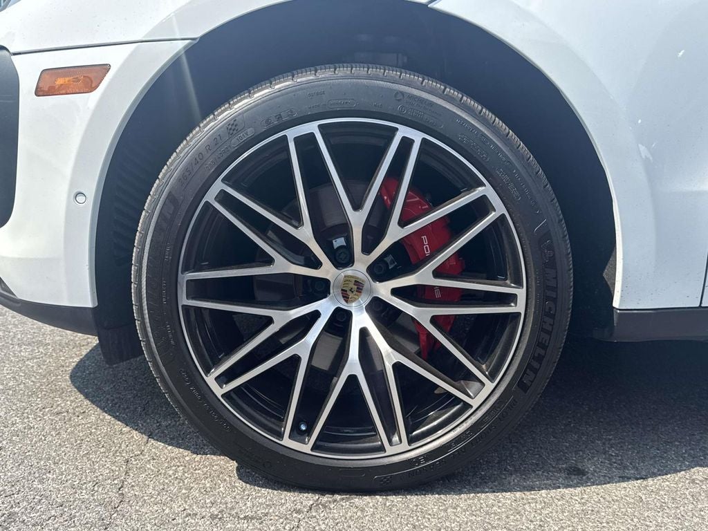 2025 Porsche Macan S