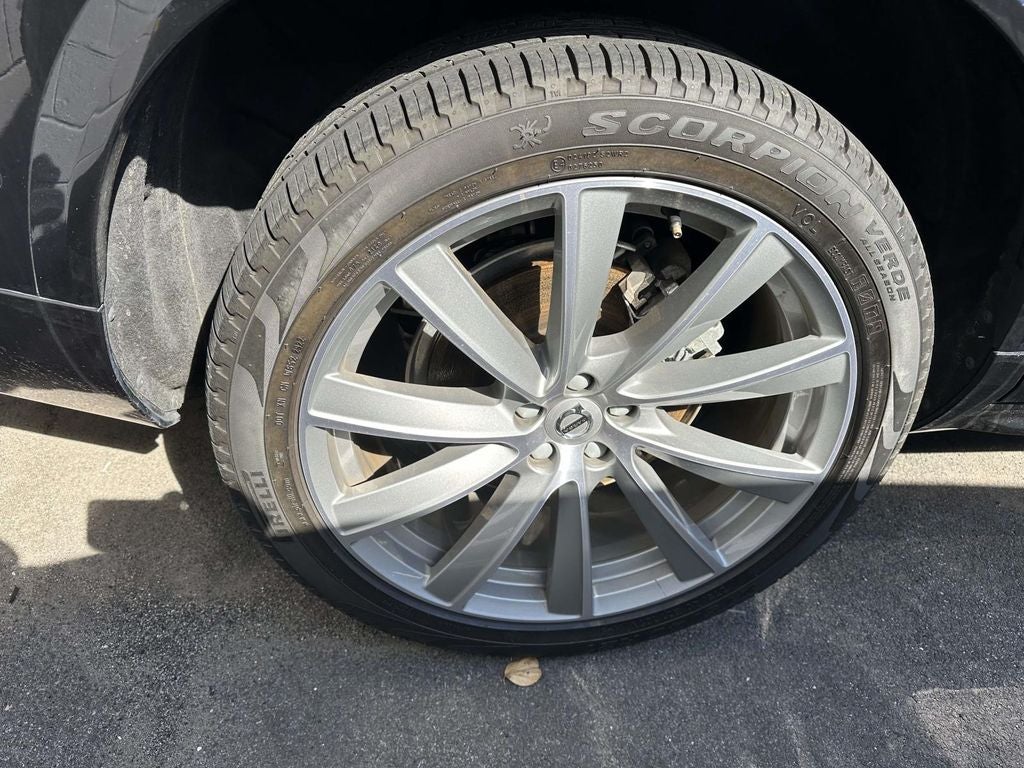 2023 Volvo XC90 B6 Plus 6-Seater